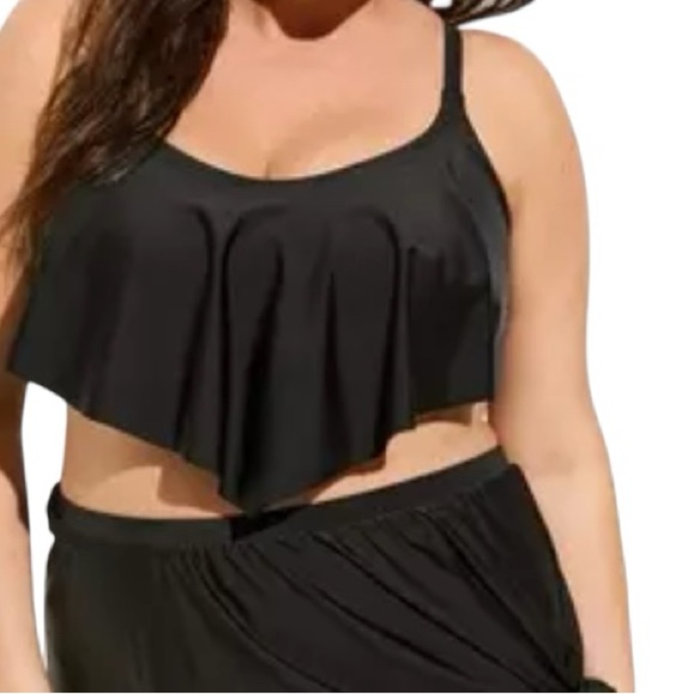 torrid Black Wireless Flounce Ruffled Bikini Top 0X NEW